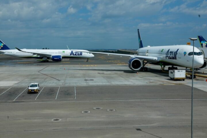 Azul é eleita a companhia aérea mais pontual do mundo em 2022