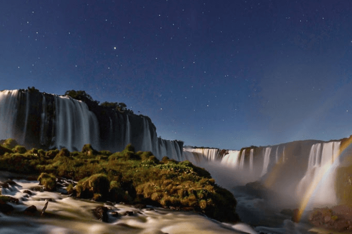 visita noturna as cataratas